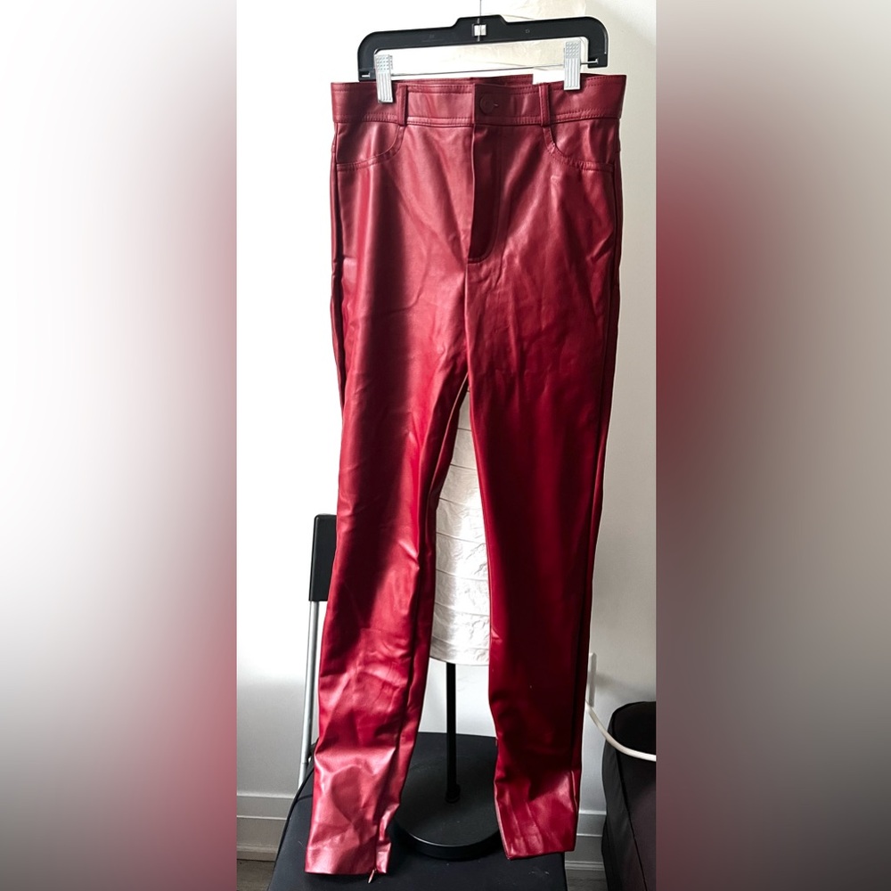 NWT Zara women’s Burgundy High Rise Leather Leggings Size S - Picture 2 of 11